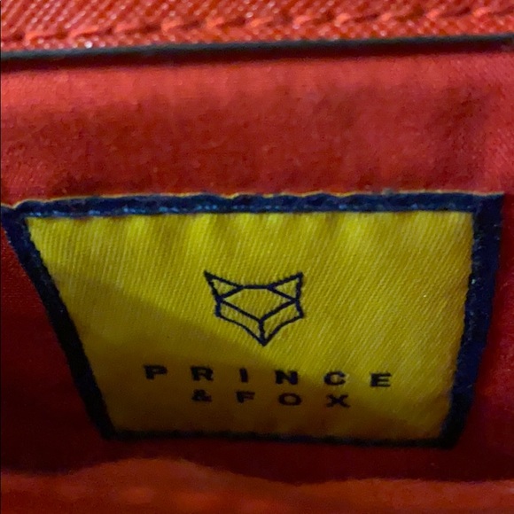 Prince & Fox red cross body bag - Picture 6 of 8